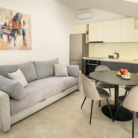 Zora Residence Каштела Экстерьер фото