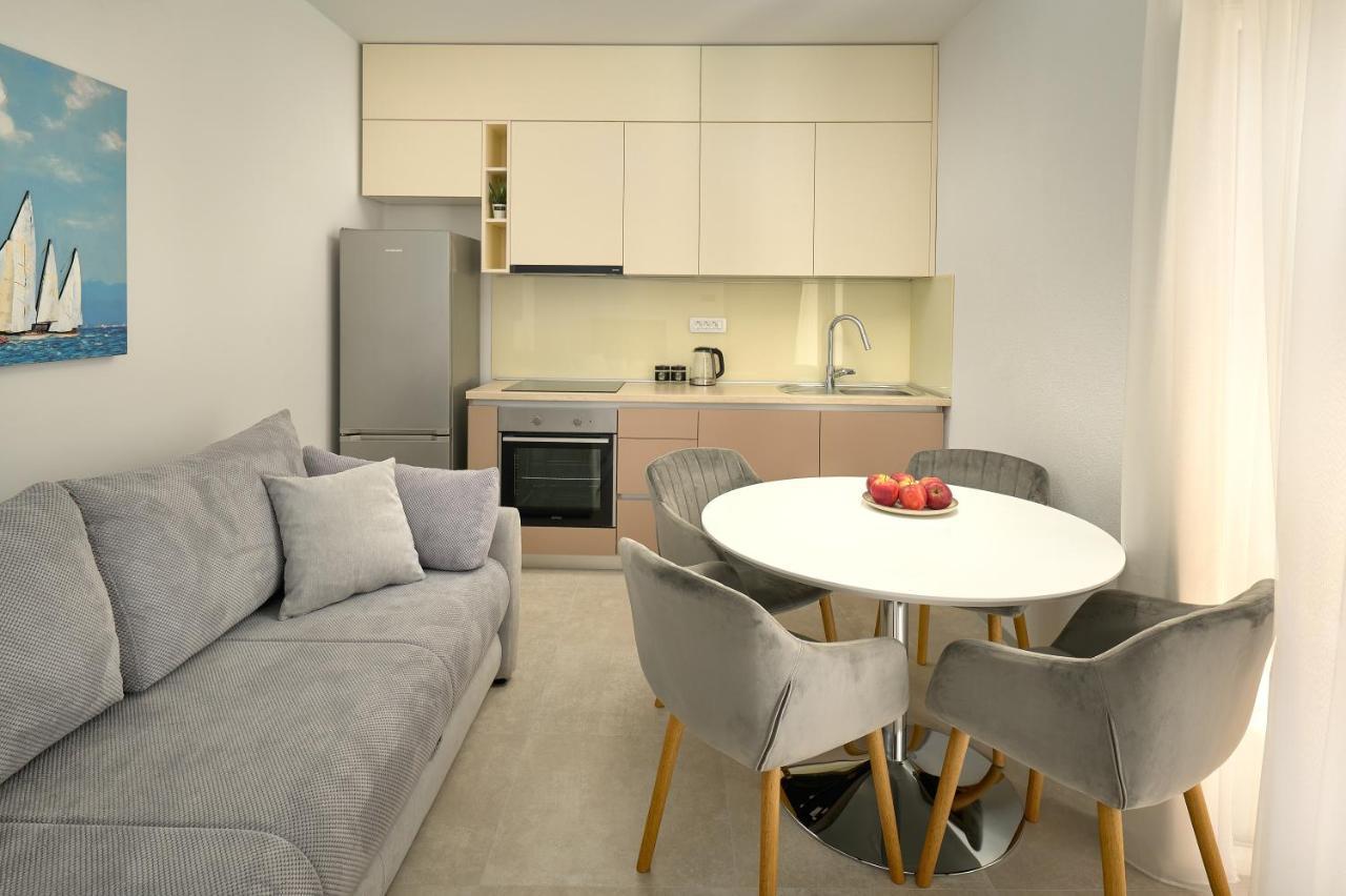 Zora Residence Каштела Экстерьер фото