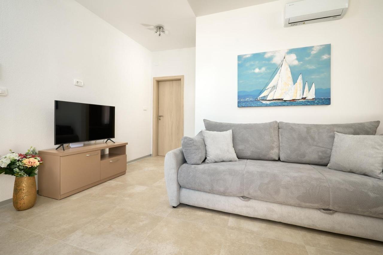 Zora Residence Каштела Экстерьер фото