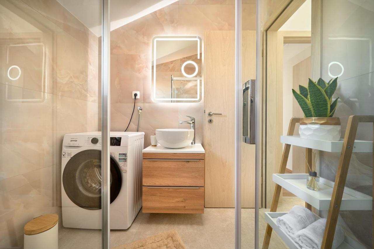 Zora Residence Каштела Экстерьер фото