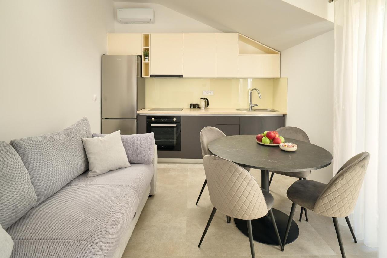 Zora Residence Каштела Экстерьер фото