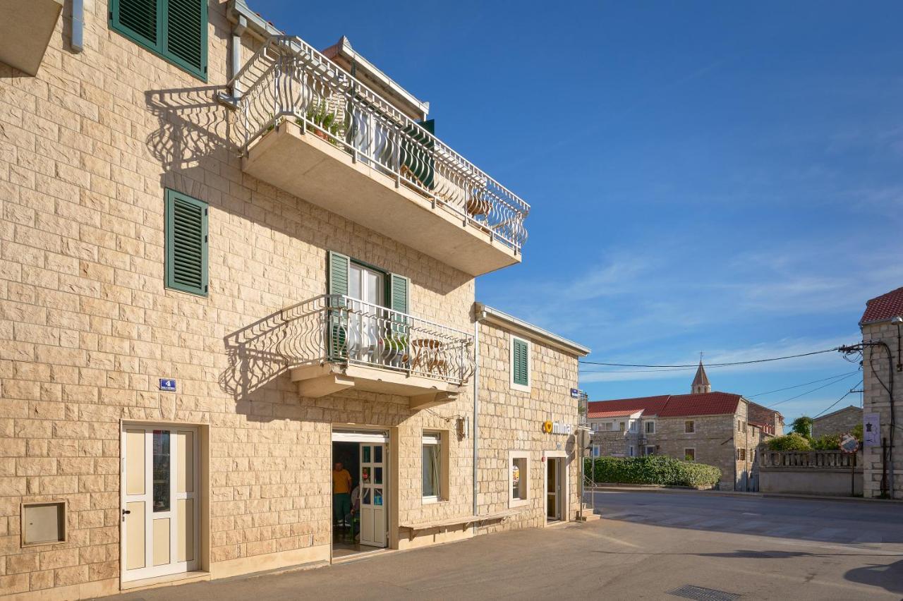 Zora Residence Каштела Экстерьер фото
